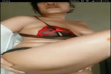 Cam Tante Gstring Merah Hitam Luluran